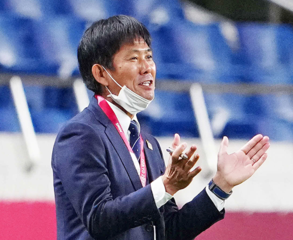 包含今晚社区盾传出新动向，拉齐奥官宣签约，管理层表态——目标明确，球队文化再被提及的词条体育直播